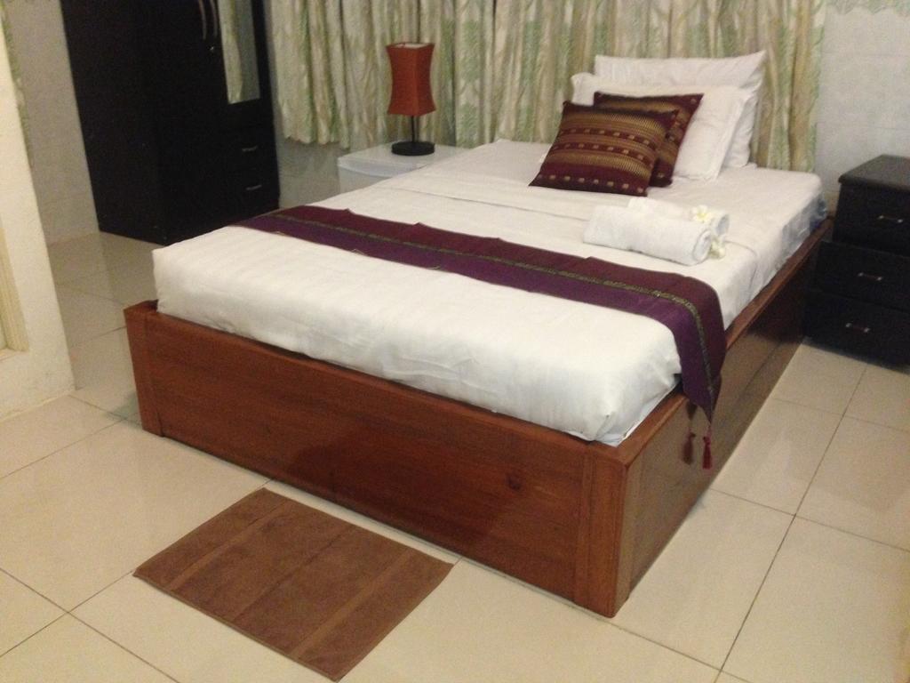 New Season Riverside Hotel Phnom Penh Eksteriør bilde