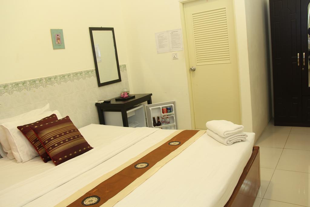 New Season Riverside Hotel Phnom Penh Rom bilde